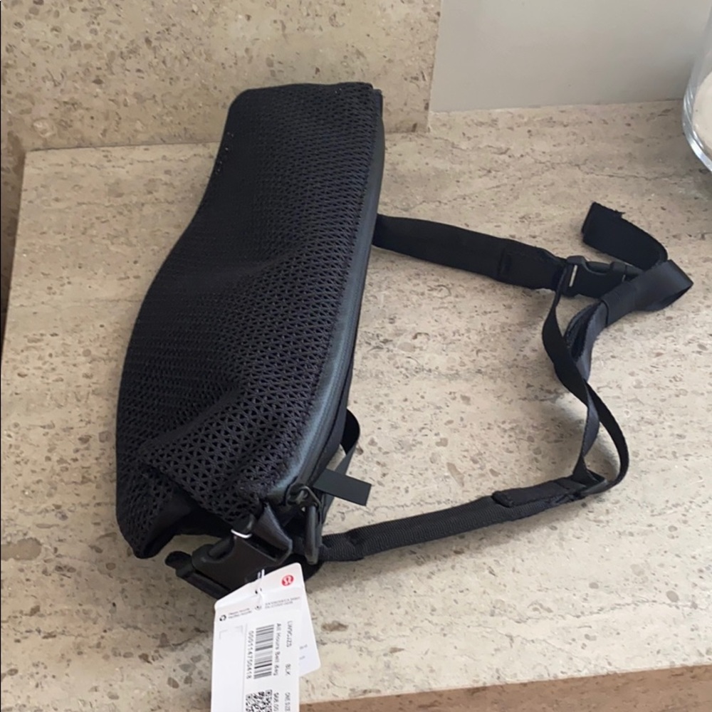 Lululemon All Hours Belt Bag - Picture 6 of 15